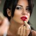 اشتباهات در رژ لب زدن